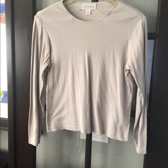 Light Gray Long Sleeved Top - Picture 1 of 2